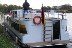 river barge (4)